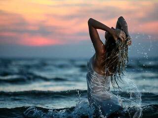 エロティックなビデオチャット HinataLiones