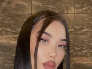 エロティックなビデオチャット hinayya