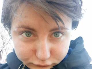 エロティックなビデオチャット HLORGEXIDINABIGLUKONAT