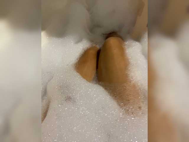 写真 HloyaConect Hey guys!:) Goal- #Dance #hot #pvt #c2c #fetish #feet #roleplay Tip to add at friendlist and for requests!