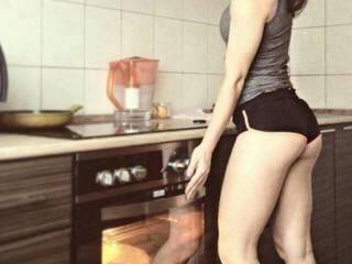 エロティックなビデオチャット hollidolli