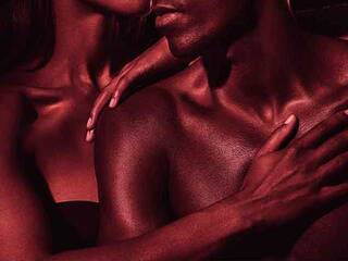 エロティックなビデオチャット Holly-and-BBC