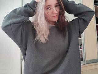 エロティックなビデオチャット HolySteel