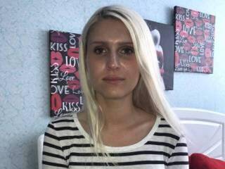 エロティックなビデオチャット hoootblonde