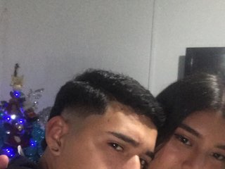 エロティックなビデオチャット hot5couple