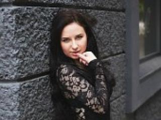 エロティックなビデオチャット hotlaura