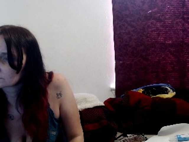 ブロードキャストスクリーンショット hotmodel1984