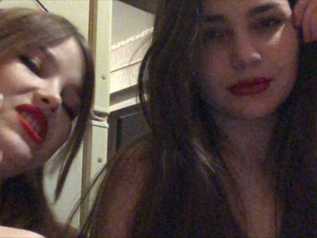 ブロードキャストスクリーンショット Liza_and_Vika