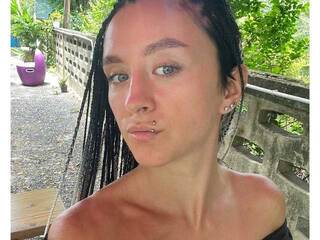 エロティックなビデオチャット HotPulse888