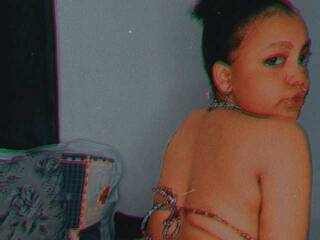 エロティックなビデオチャット Cute_sasha