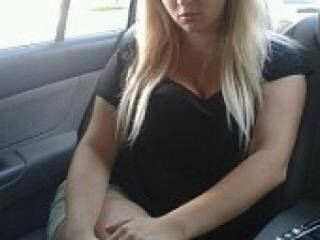 エロティックなビデオチャット hottielana