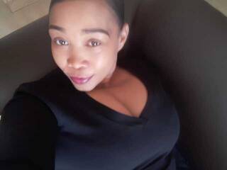 エロティックなビデオチャット hugeass