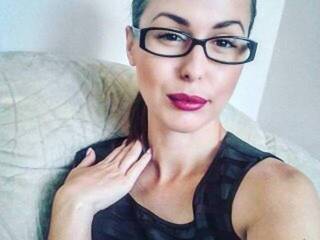 エロティックなビデオチャット IamTaboo