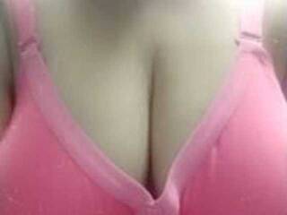 エロティックなビデオチャット IndianEsha