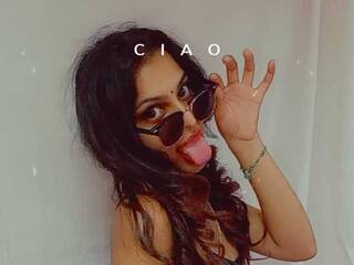 エロティックなビデオチャット indianpandora