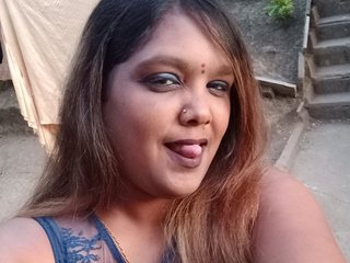 エロティックなビデオチャット Indiantwist