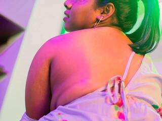 エロティックなビデオチャット IndiraVermutt