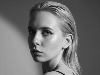 エロティックなビデオチャット IngannaMorte