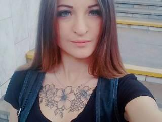 エロティックなビデオチャット inkedgirl