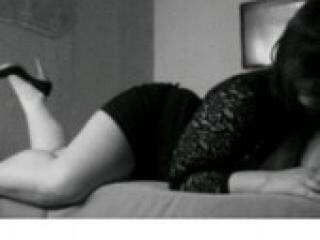 エロティックなビデオチャット intriga69