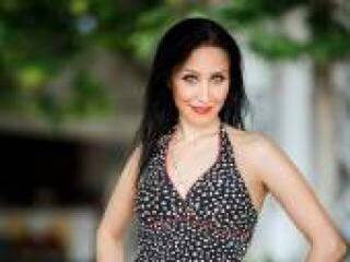 エロティックなビデオチャット irbisandra