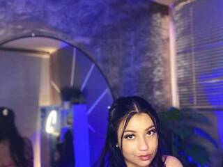 エロティックなビデオチャット Isabellaa-03