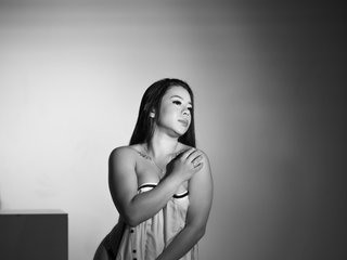エロティックなビデオチャット IsabellaGonzalez