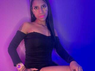 エロティックなビデオチャット IsabellaTaylor