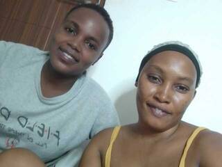 エロティックなビデオチャット Ishaandhappy2