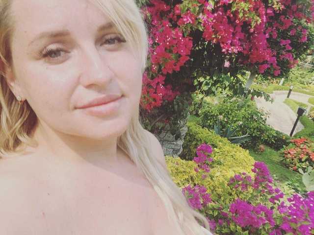 プロフィールの写真 IThinkaboutu