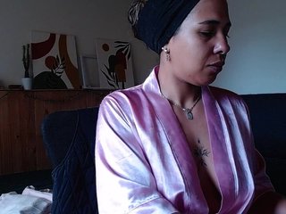 エロティックなビデオチャット Ivonne-collins33