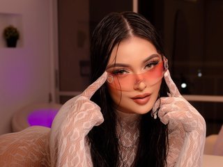 エロティックなビデオチャット IvyJones1