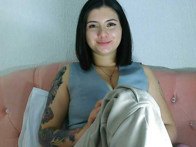 ブロードキャストスクリーンショット JenellKurtz