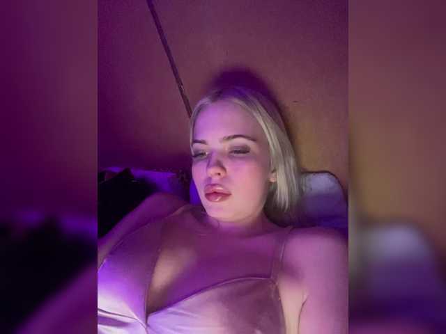 ブロードキャストスクリーンショット jessikasmith