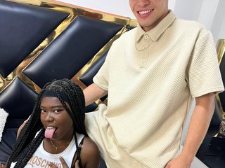 エロティックなビデオチャット JimmyPamela