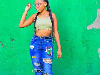 エロティックなビデオチャット jovial255