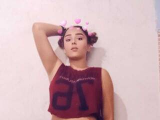 エロティックなビデオチャット joycecandi