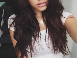 エロティックなビデオチャット JudithNavyOn