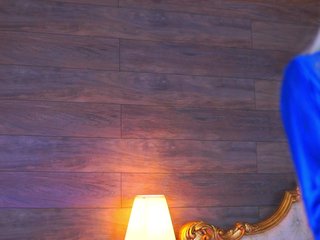 エロティックなビデオチャット JuicyJessye