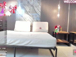 エロティックなビデオチャット JuliethaTaylor