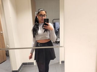 エロティックなビデオチャット JulietShy