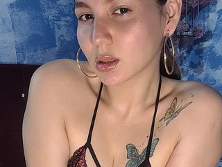 エロティックなビデオチャット julianamorant