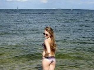 エロティックなビデオチャット juliya12