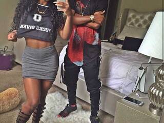 エロティックなビデオチャット juniorysharit