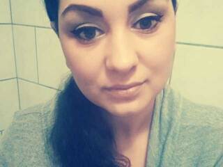 エロティックなビデオチャット Kacisex1