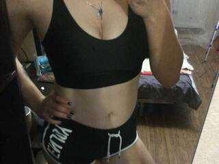 エロティックなビデオチャット Karcandy09