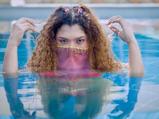 エロティックなビデオチャット kareenaa