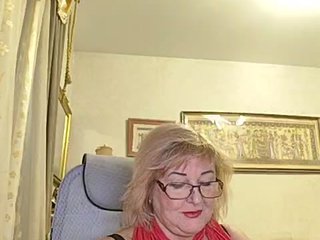 エロティックなビデオチャット KarinkaSweet