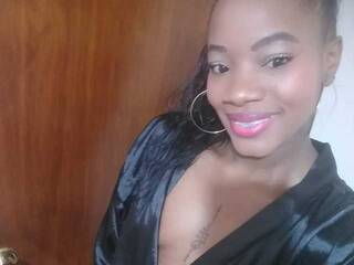 エロティックなビデオチャット Karlamore