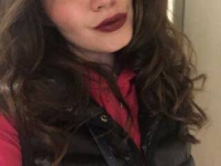 エロティックなビデオチャット karmelllita